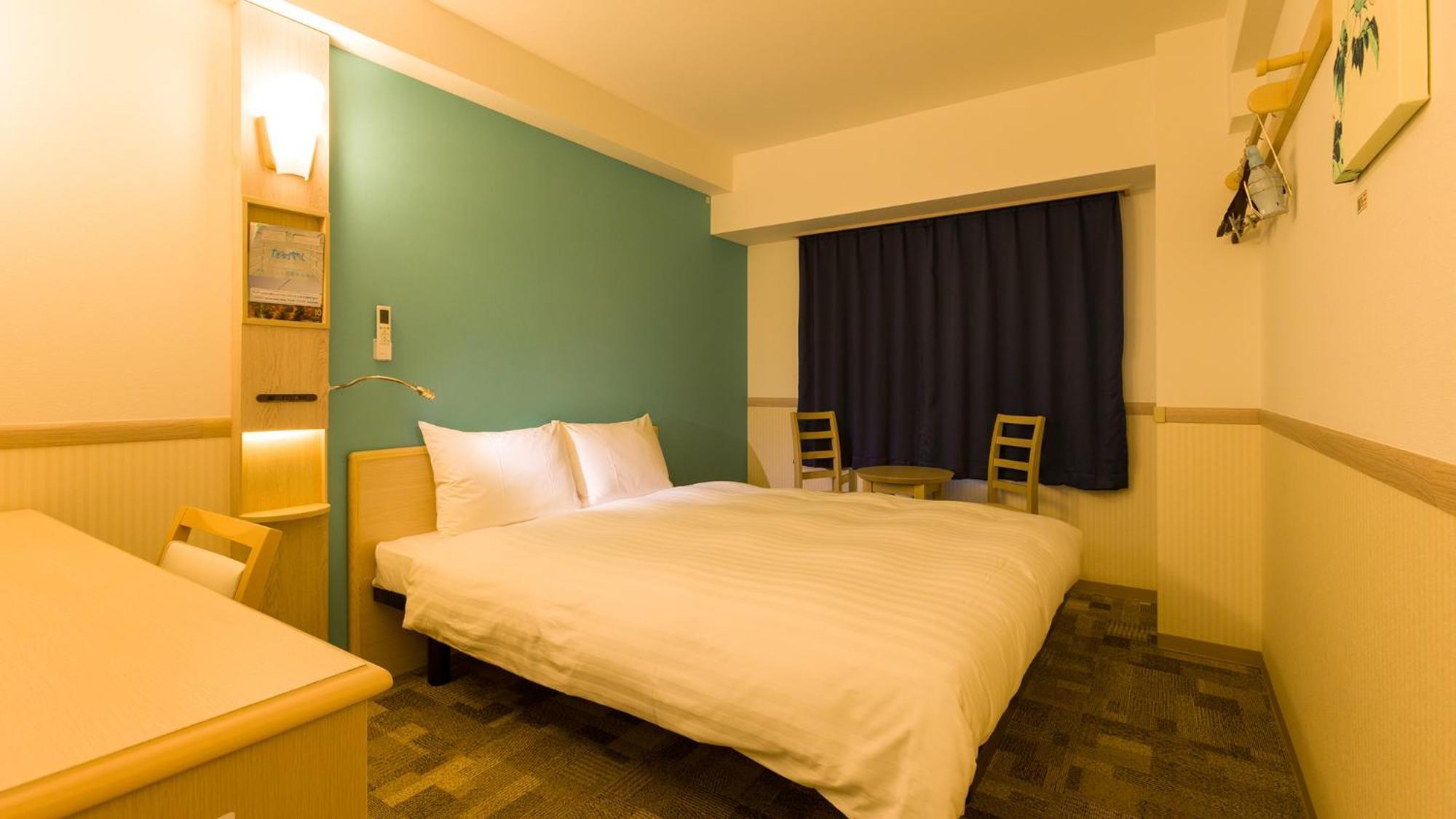 Toyoko Inn Saitama Misato Ekimae Стая снимка